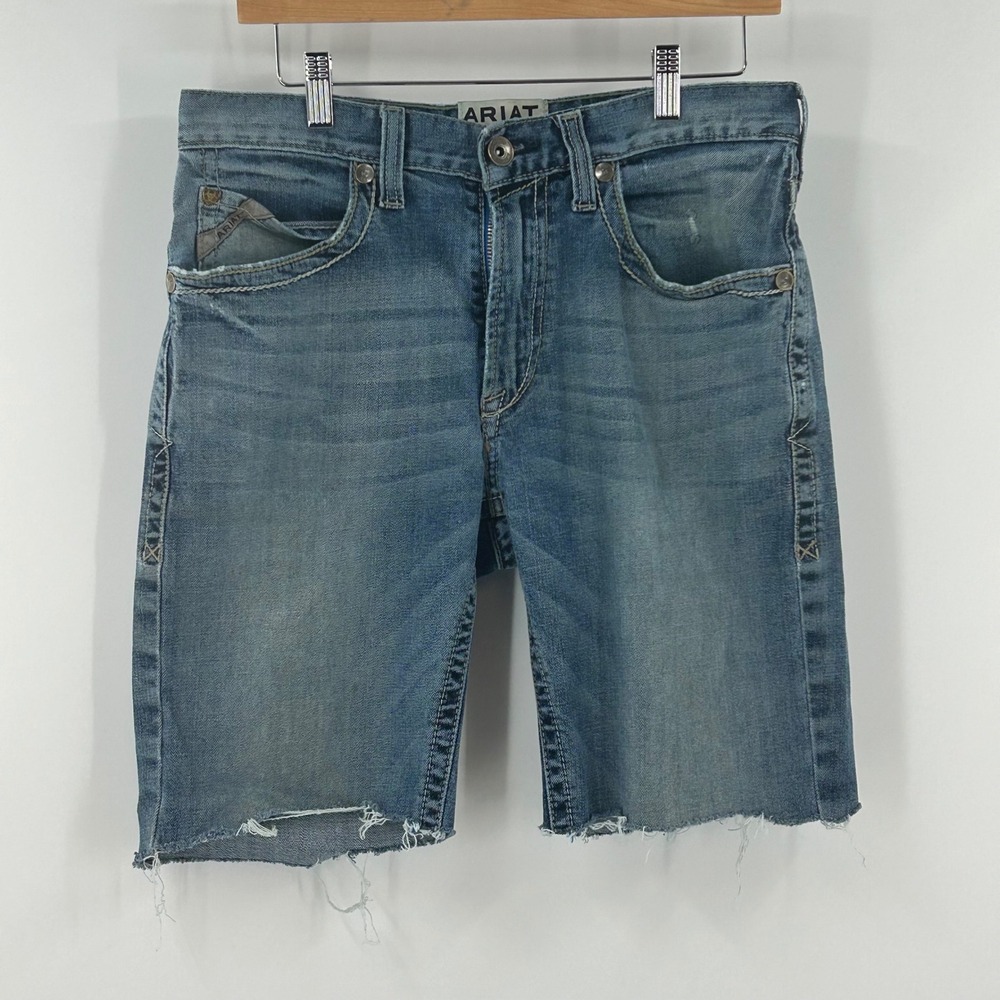 Ariat M2 Traditional Relaxed Denim Shorts Medium Wash Raw Hem Mens 33